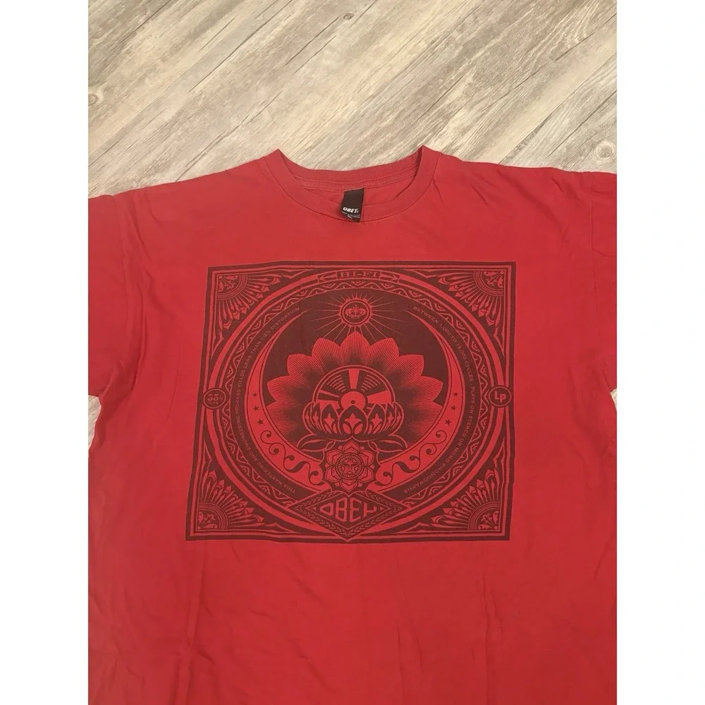 OBEY Graphic T-Shirt Men's Size XL Red  Streetwear Tee Crew Neck  Skater Y2K - Picture 2 of 8